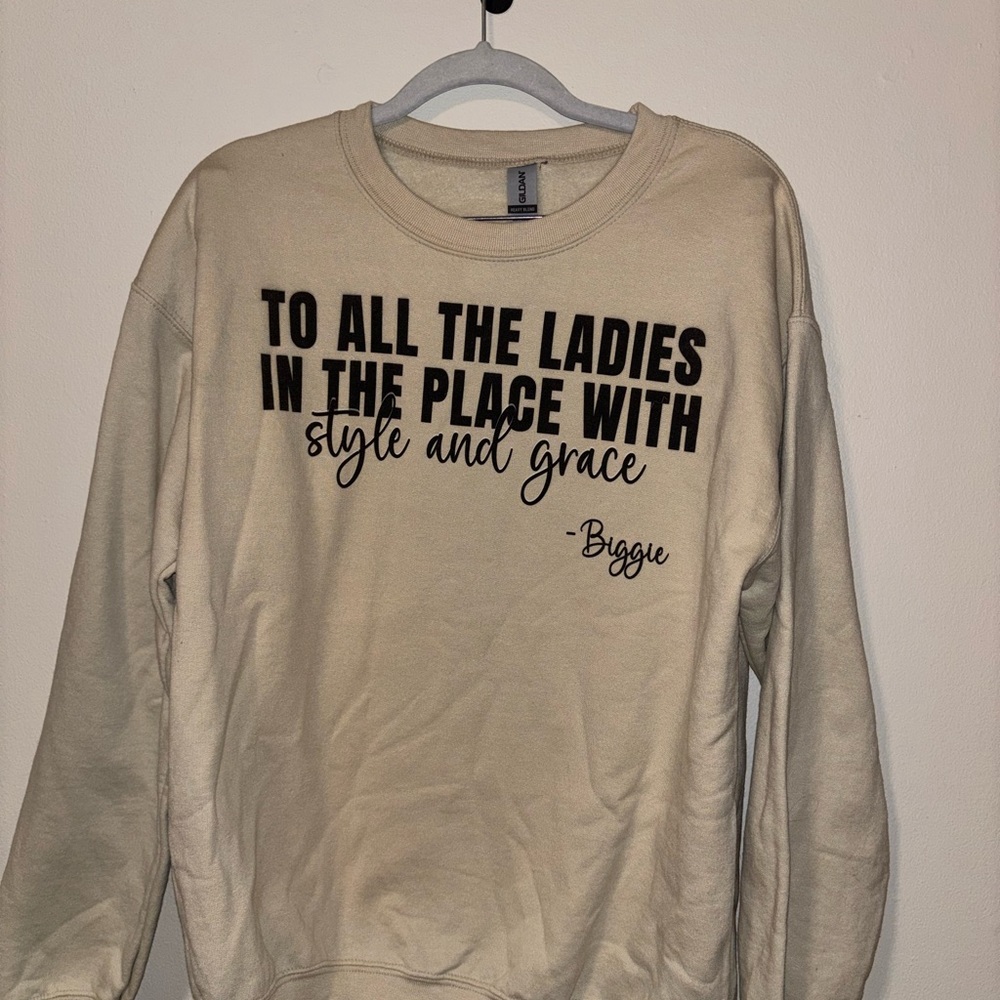 Gildan Cream Women's Crew Neck Sweater